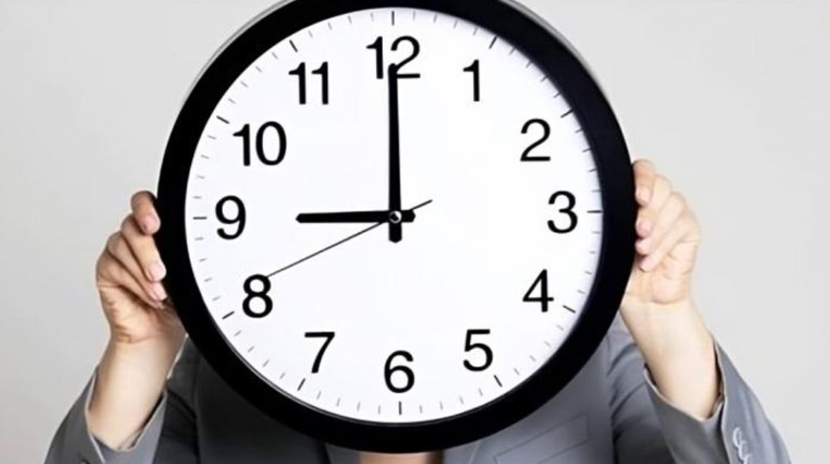 تغيير الساعة تغيير الساعة